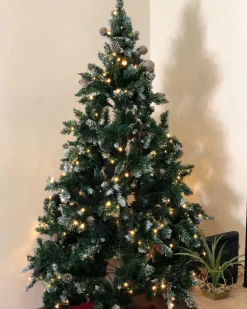Clearance Beliani Albero di Natale artificiale LED PALOMAR Verde scuro Nero Verde
