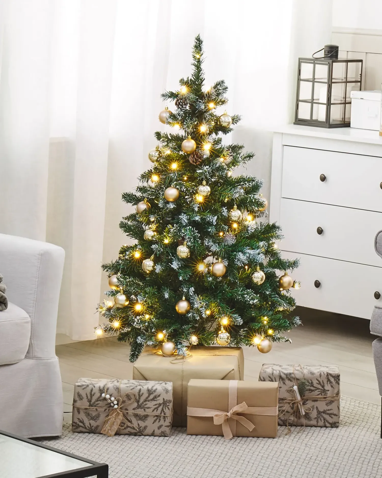 Clearance Beliani Albero di Natale artificiale LED PALOMAR Verde scuro Nero Verde