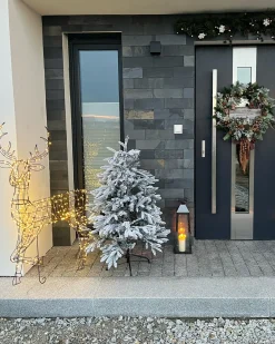Outlet Beliani Albero natalizio innevato BASSIE Bianco Bianco Verde