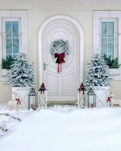 Outlet Beliani Albero natalizio innevato BASSIE Bianco Bianco Verde