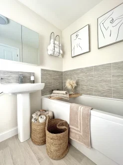 Armadio a muro per specchio da bagno NAVARRA 80 cm 70 cm Bianco