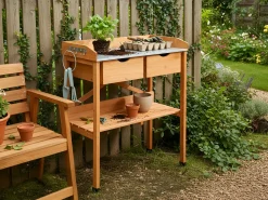 New Beliani Banco da giardinaggio RAVANUSA Legno di abete 77 cm 37 cm chiaro Marrone