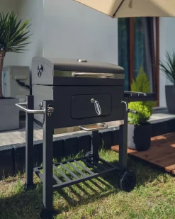 Beliani Barbecue a carbonella PAVLOF Metallo Nero Grigio