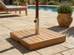 Beliani Base per ombrellone CRECCHIO Marrone Quadrata 24 kg Marrone Grigio