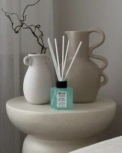 Clearance Beliani Candela Profumata con Diffusore di Fragranze CLASSY TINT Cera di Soia Note fresche Blu