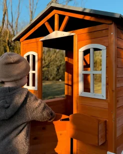Outlet Beliani Casetta da giardino AMPELIKO Legno di abete Marrone Bianco Grigio Marrone