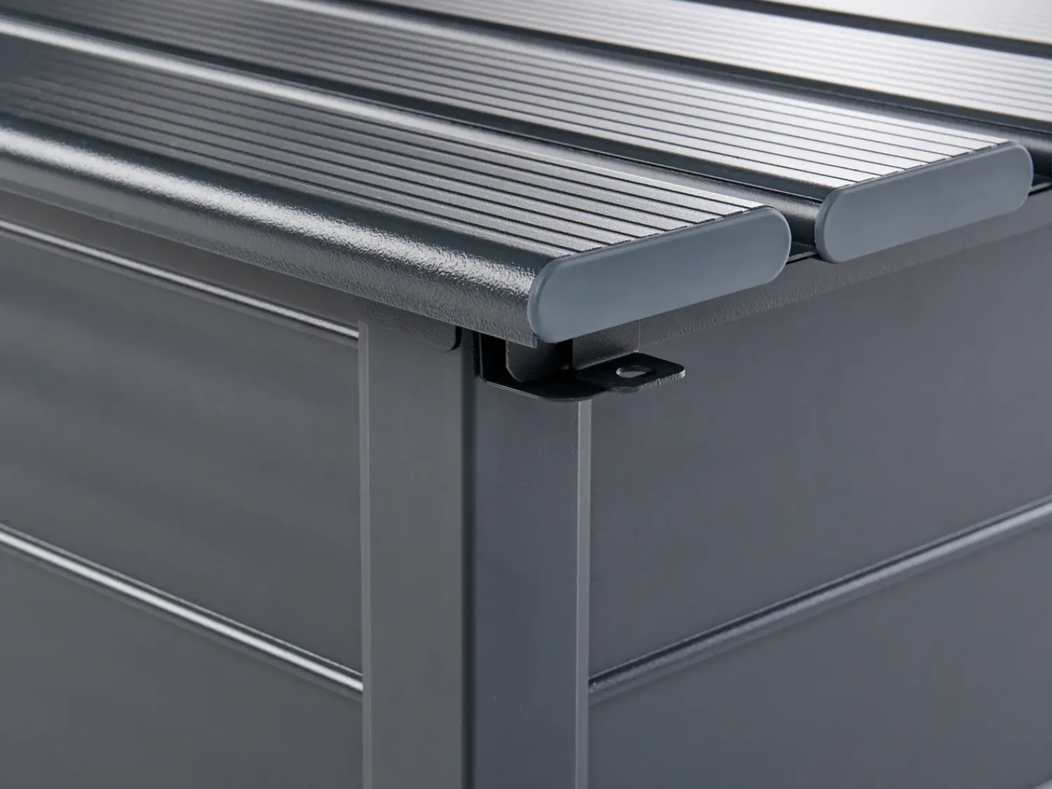 Discount Beliani Cesta CAMPALTO 113 cm 50 cm scuro Grigio