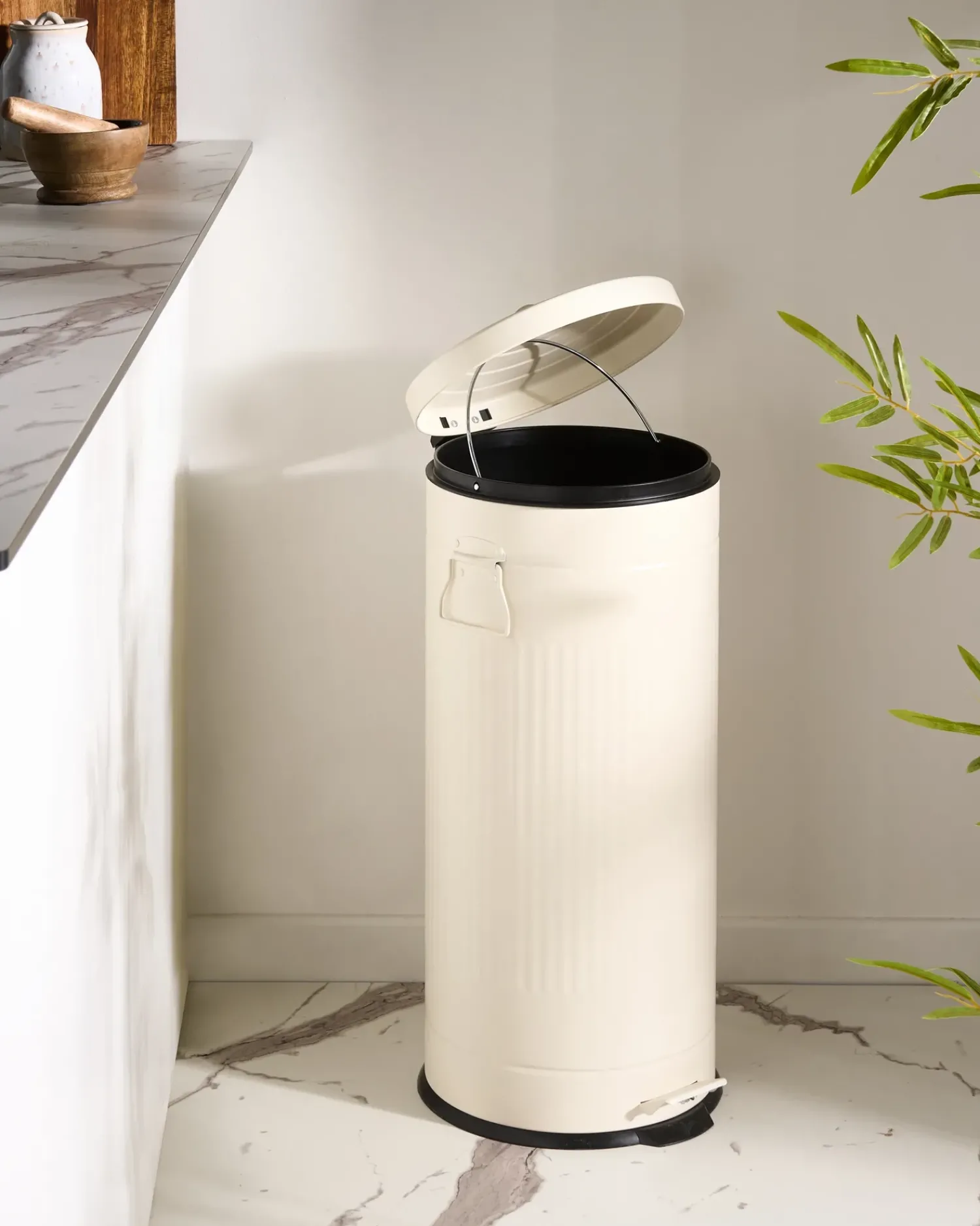 New Beliani Cestino per i rifiuti 30 L ECOAURA Metallo Beige
