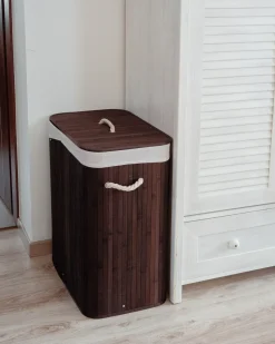 Sale Beliani Cesto per la biancheria KANDY Bambù Marrone scuro 72 L Bianco Marrone