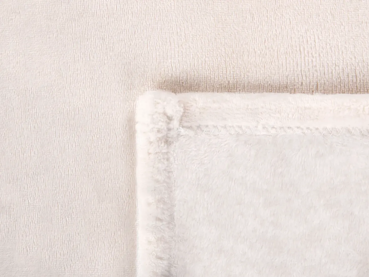 Clearance Beliani Coperta BAYBURT sporco Bianco