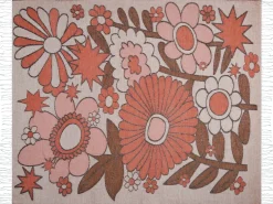 Outlet Beliani Coperta DARAU 130 x 170 cm Multicolore Beige Marrone Rosa Multicolore