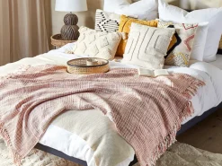 New Beliani Coperta DEURALI Tessuto 125 x 150 cm Marrone Bianco Marrone
