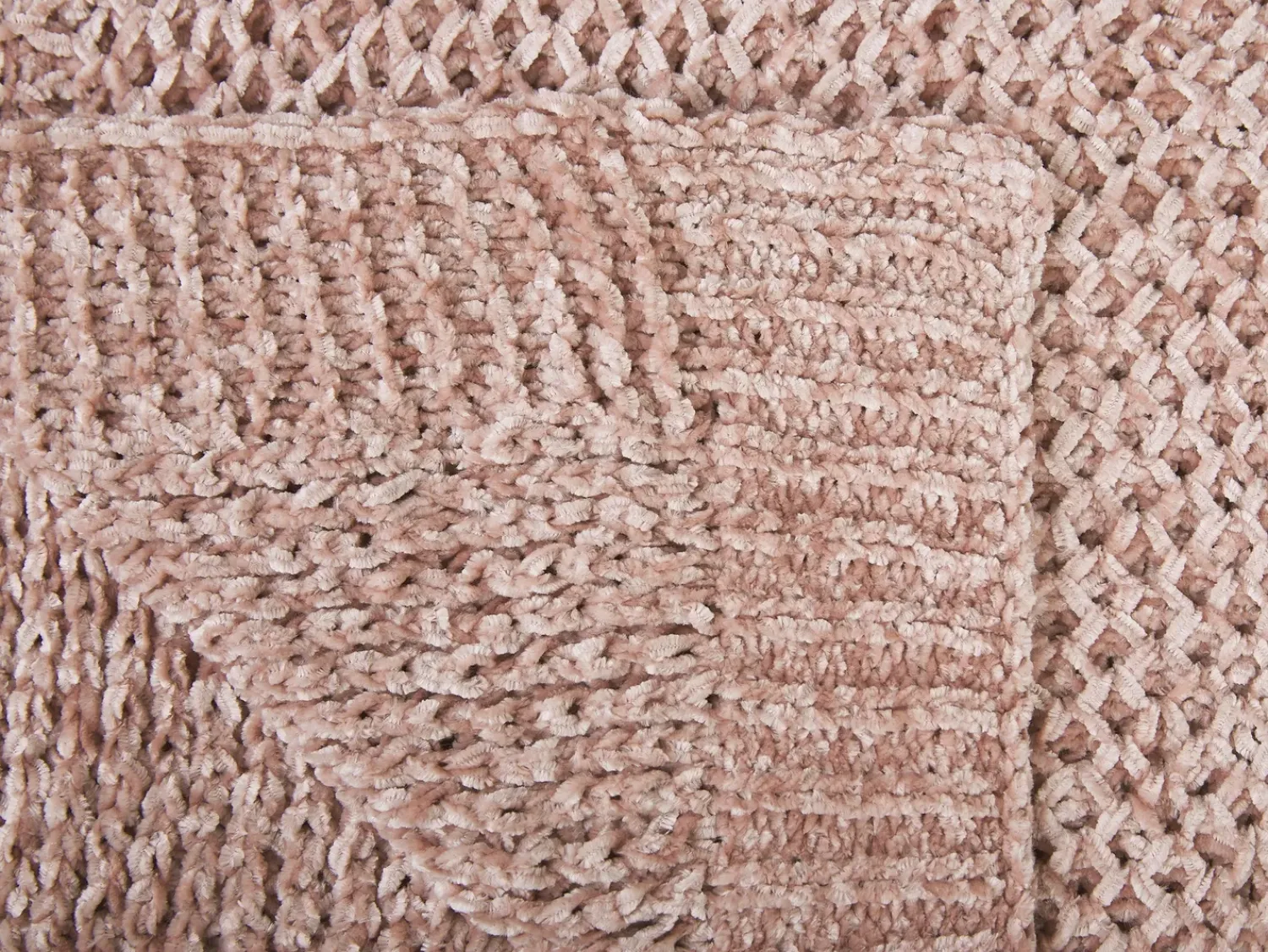 Outlet Beliani Coperta ELOVA 150 x 200 cm Rosa