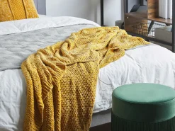 Sale Beliani Coperta ELOVA 150 x 200 cm Senape Giallo