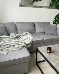 Beliani Coperta GELIK 180 x 200 cm chiaro Grigio