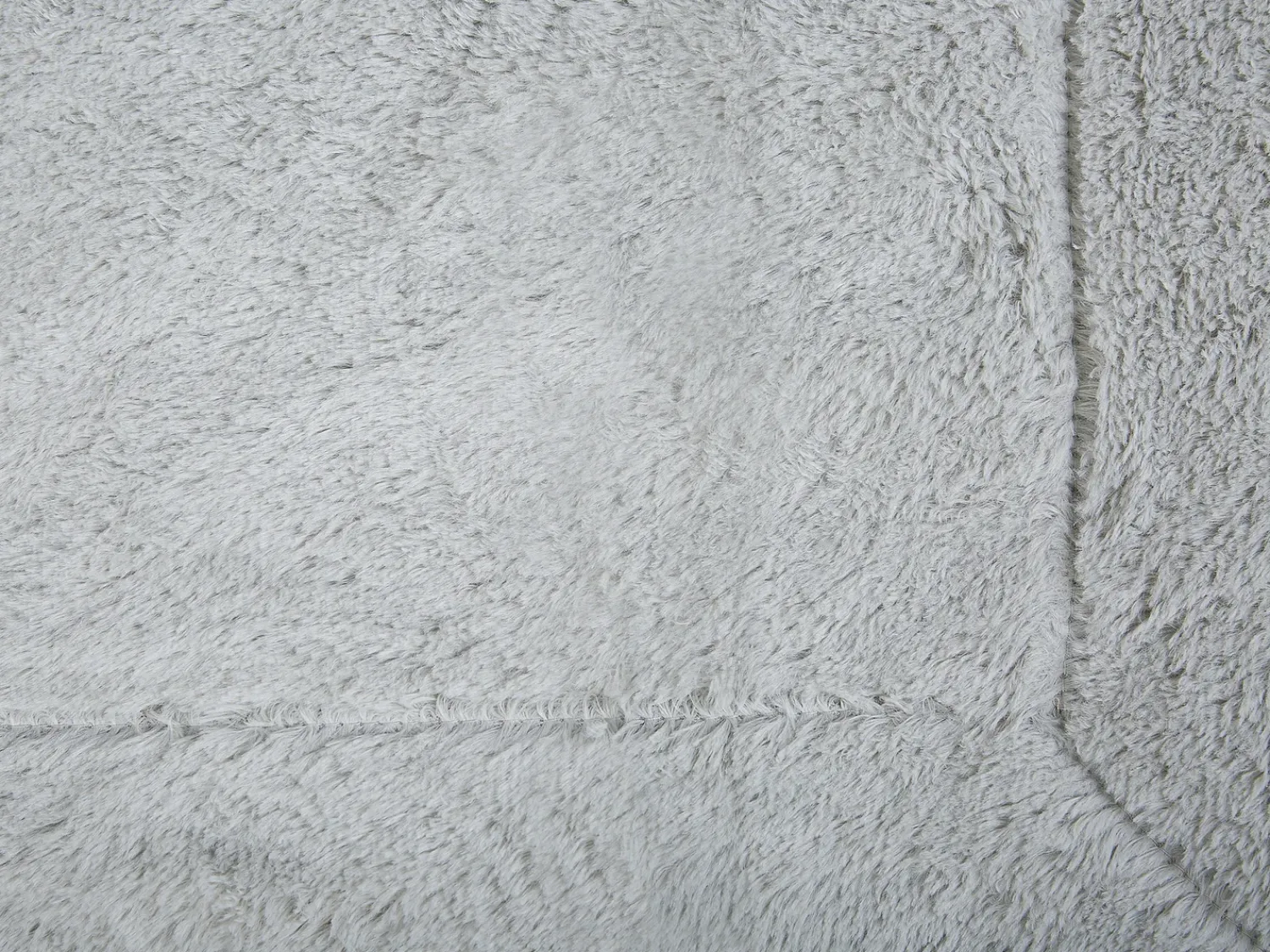 Beliani Coperta GELIK 180 x 200 cm chiaro Grigio