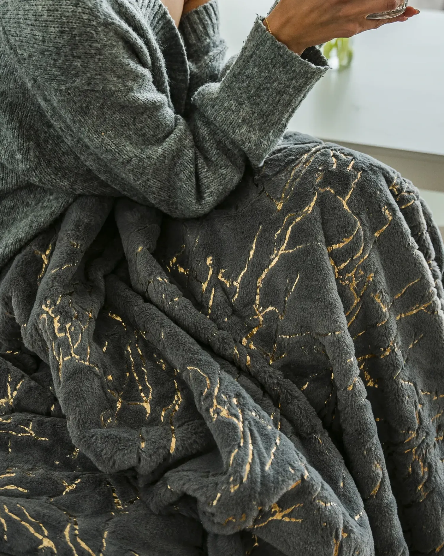 Outlet Beliani Coperta GODAVARI Grigio Oro Grigio