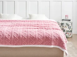 Outlet Beliani Coperta HONEYCOMB 150 x 200 cm Rosa Bianco Rosa