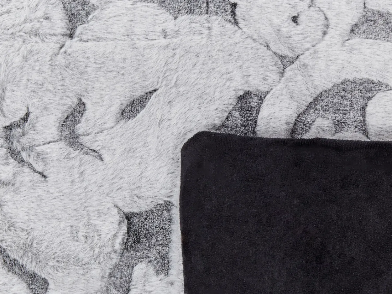 Clearance Beliani Coperta KOSI 150 x 200 cm chiaro Grigio
