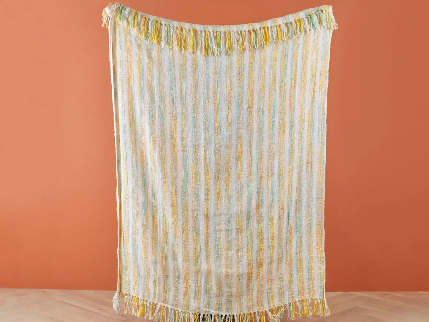Outlet Beliani Coperta NUWAR Tessuto 130 x 170 cm Giallo Beige Giallo Verde Multicolore