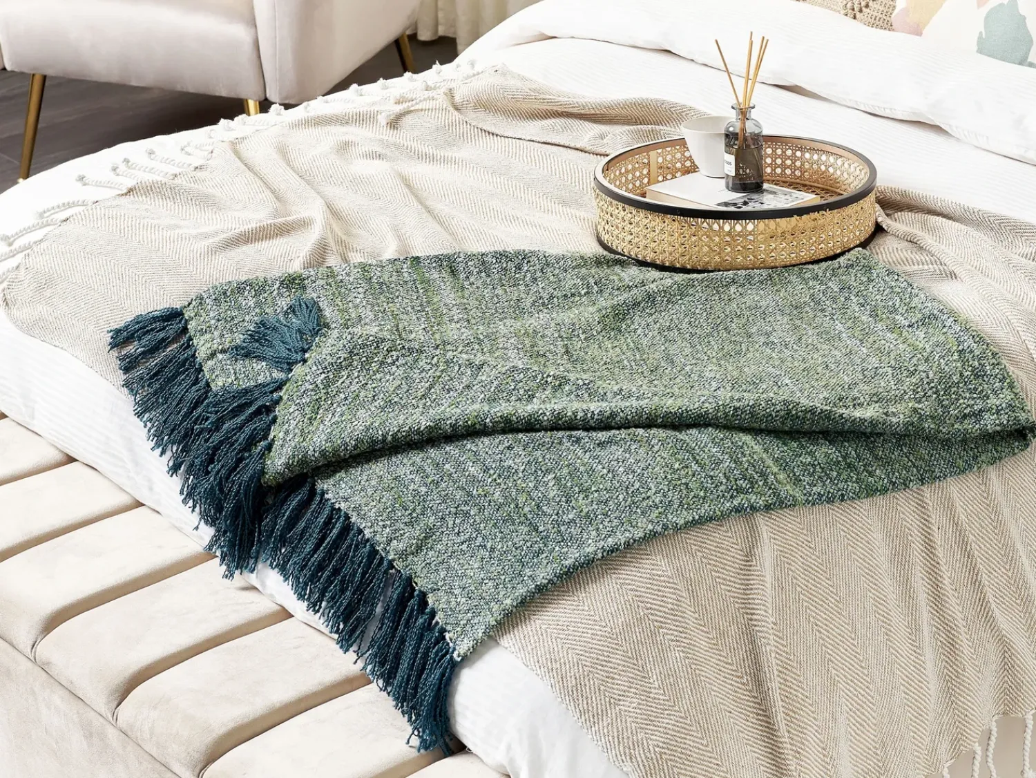 Clearance Beliani Coperta PAIRE Tessuto 130 x 170 cm Foglia di tè Blu Verde