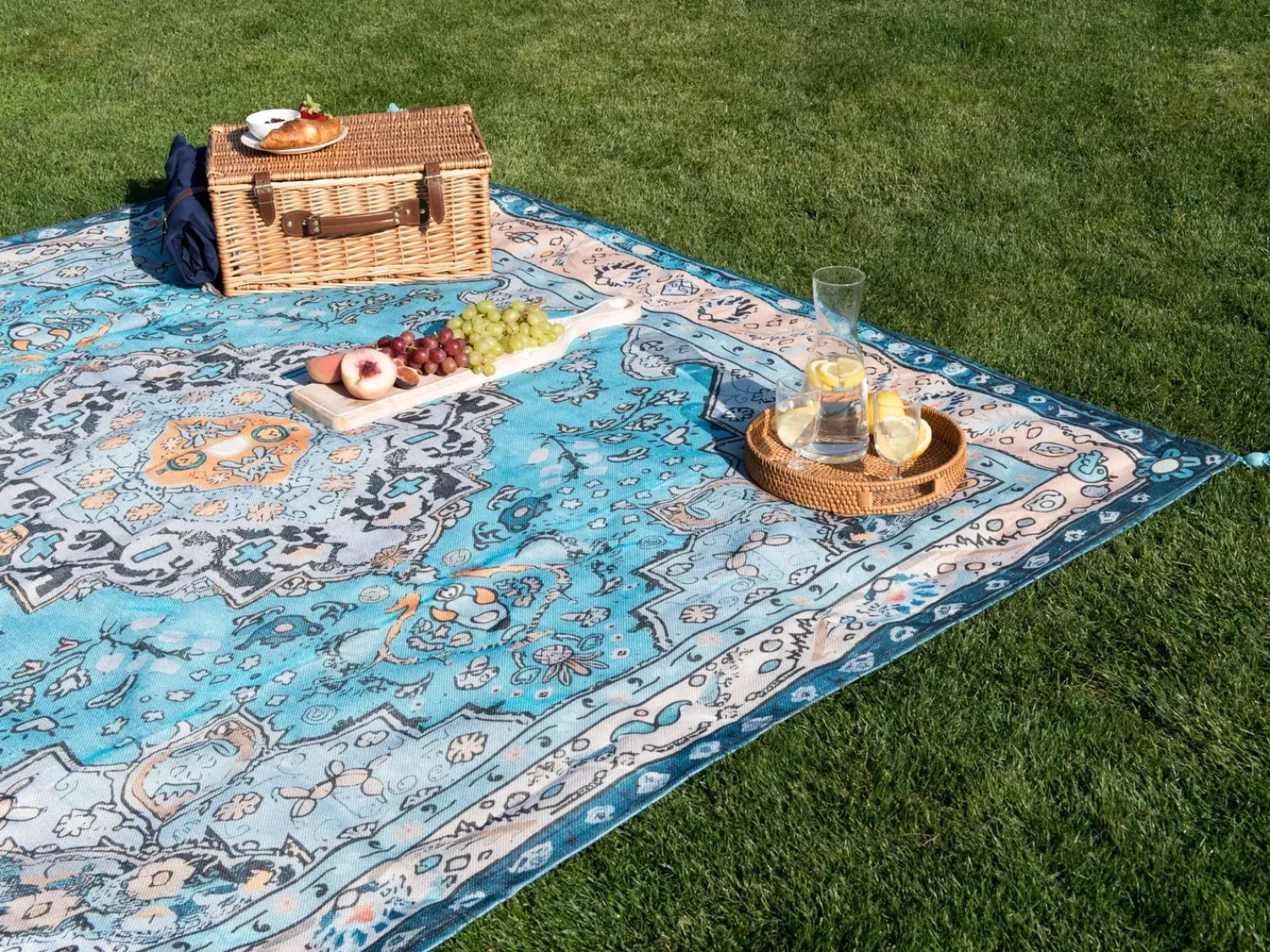 Sale Beliani Coperta per picnic KOTLA 200 x 200 cm Blu Beige Blu Giallo