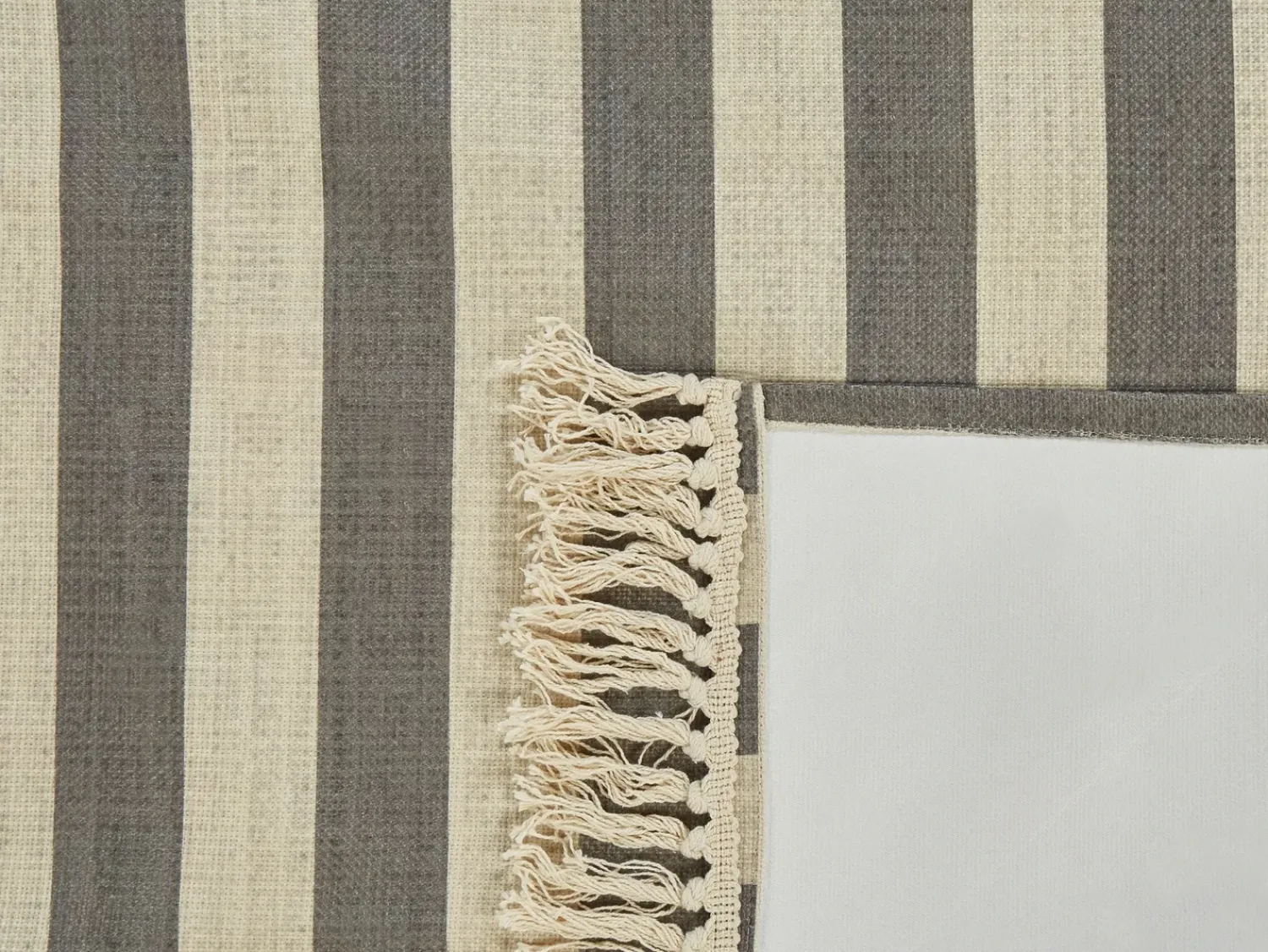 Outlet Beliani Coperta per picnic MOUZA 200 x 200 cm Beige Beige Grigio