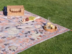 Outlet Beliani Coperta per picnic TUFKI 200 x 200 cm Viola Beige Rosso Viola