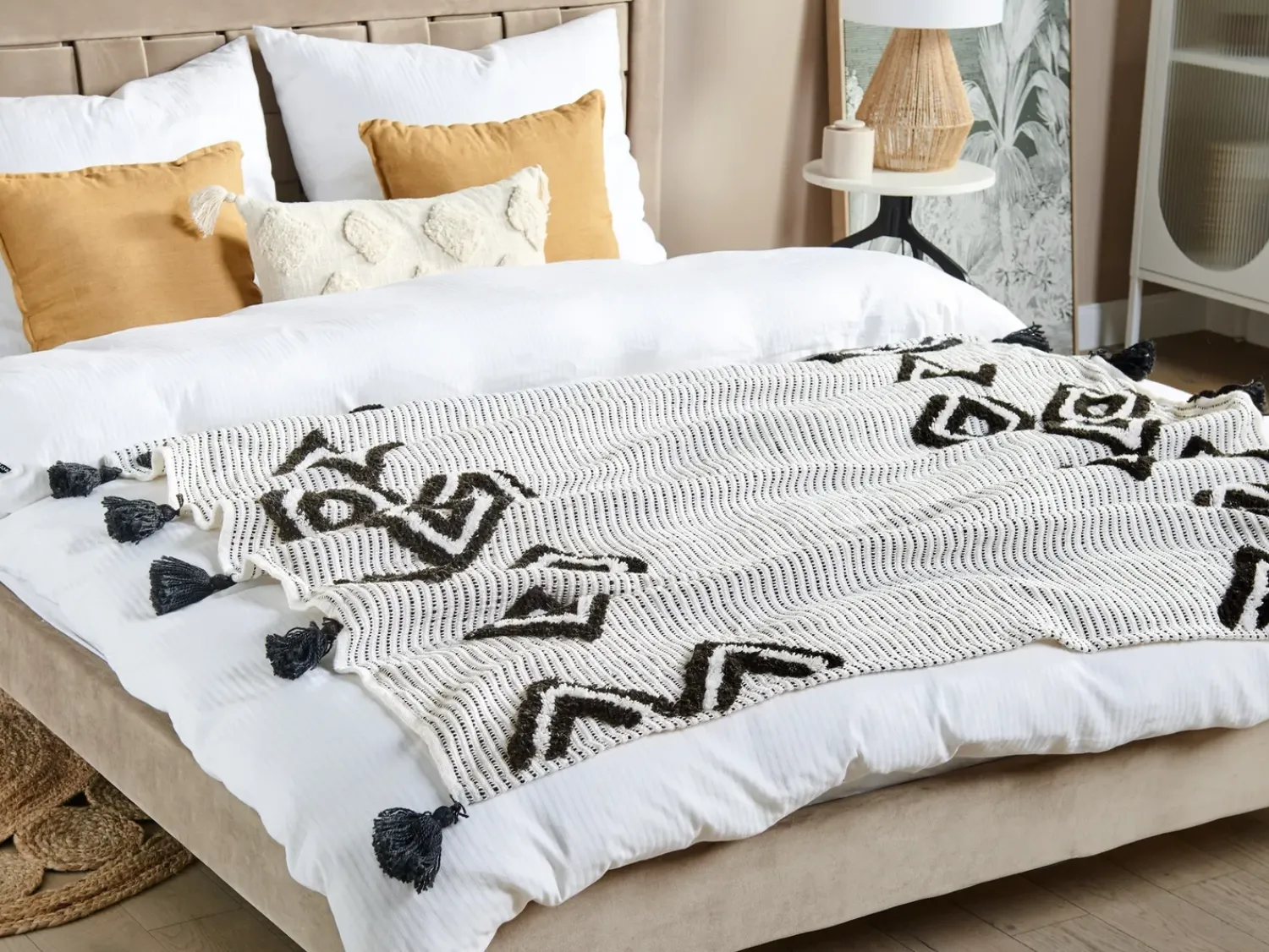 New Beliani Coperta SAATLI 130 x 150 cm Bianco Bianco Nero