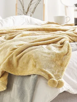 Online Beliani Coperta SAITLER 200 x 220 cm Senape Giallo