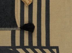 Online Beliani Coperta THAPREK Tessuto 130 x 170 cm Beige Beige Nero