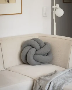 Sale Beliani Cuscino decorativo ANGELONIA Bouclé 45 x 45 cm Tinta unita Grigio