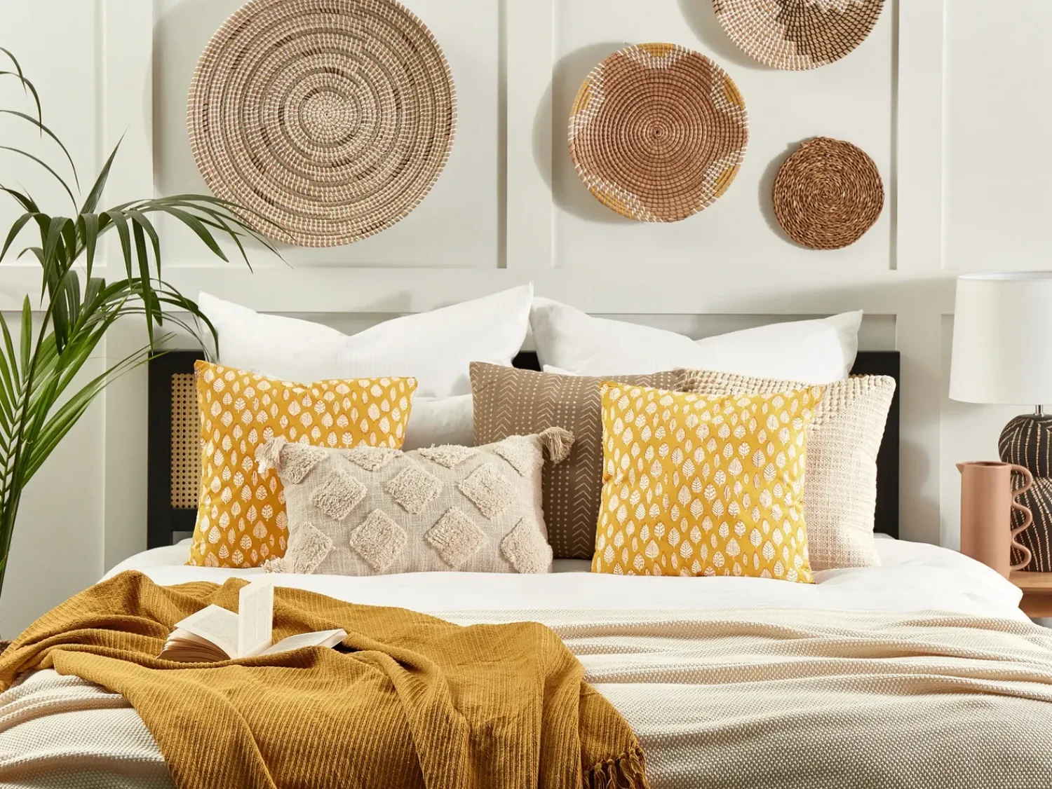 Discount Beliani Cuscino decorativo GINNALA Cotone 45 x 45 cm Trama di piante Giallo
