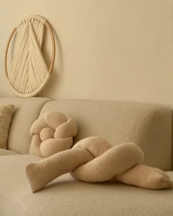 Beliani Cuscino decorativo GLADIOLUS Bouclé 172 x 14 cm Tinta unita Beige