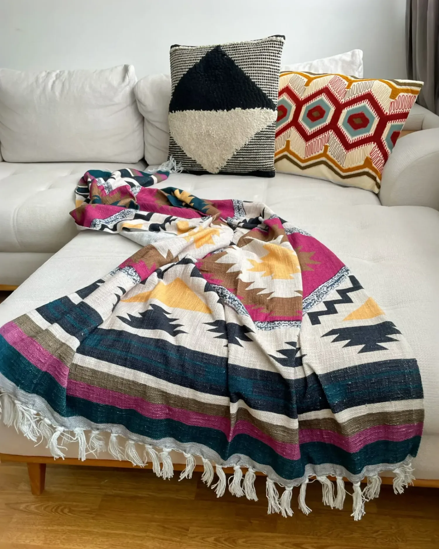New Beliani Cuscino decorativo KHORA Cotone 50 x 50 cm Nero Trama geometrica Beige Nero