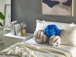 Clearance Beliani Cuscino decorativo MALNI Velluto chiaro Tinta unita Grigio