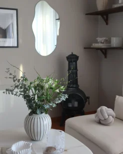 Clearance Beliani Cuscino decorativo MALNI Velluto chiaro Tinta unita Grigio
