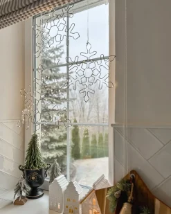 Best Beliani Decorazione da appendere all'aperto LED LOHELA Fiocco di neve 30/39/50 cm Argento