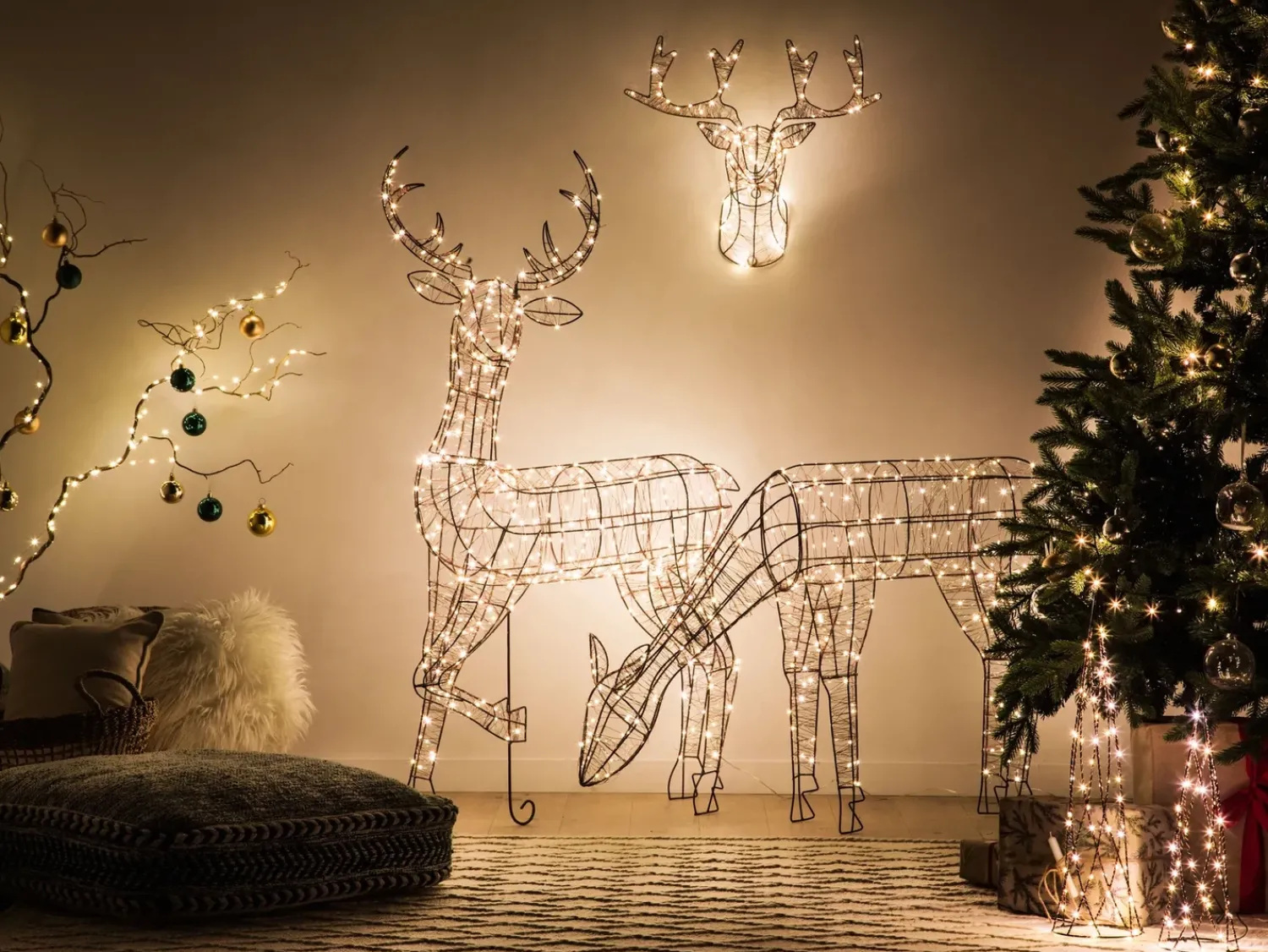Best Beliani Decorazione da appendere all'aperto LED NELLIM Renna 47 cm Nero
