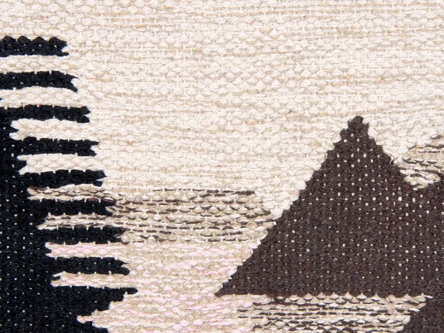 Beliani Decorazione da parete in tessuto SANGAR Cotone 84 cm Multicolore Bianco Beige Marrone Nero Rosa