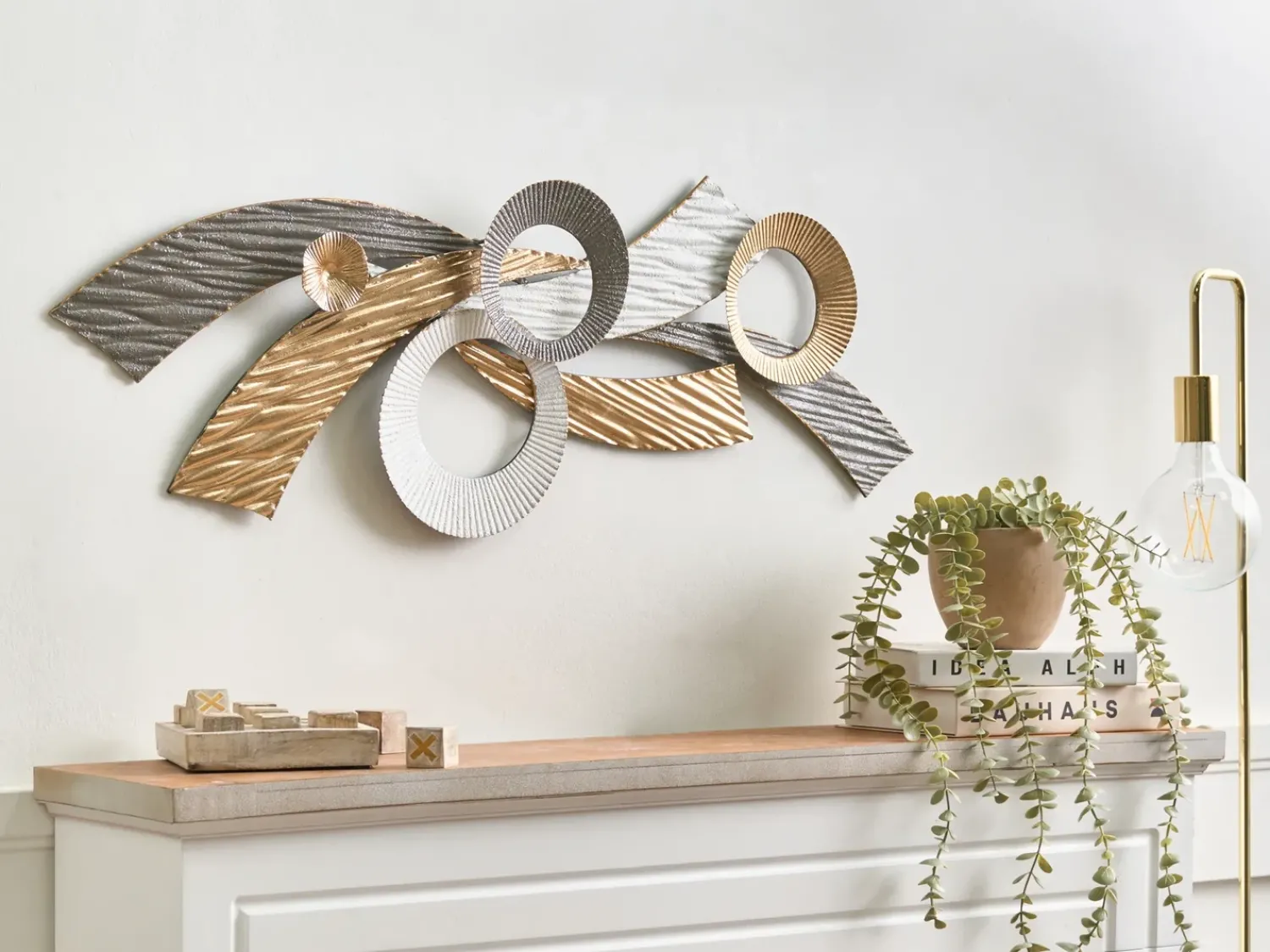 Discount Beliani Decorazione da parete TIMAHOE Metallo 31 cm Oro Bianco Oro Argento