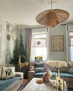 Beliani Decorazione natalizia a pavimento PELLO Renna 126 cm Oro