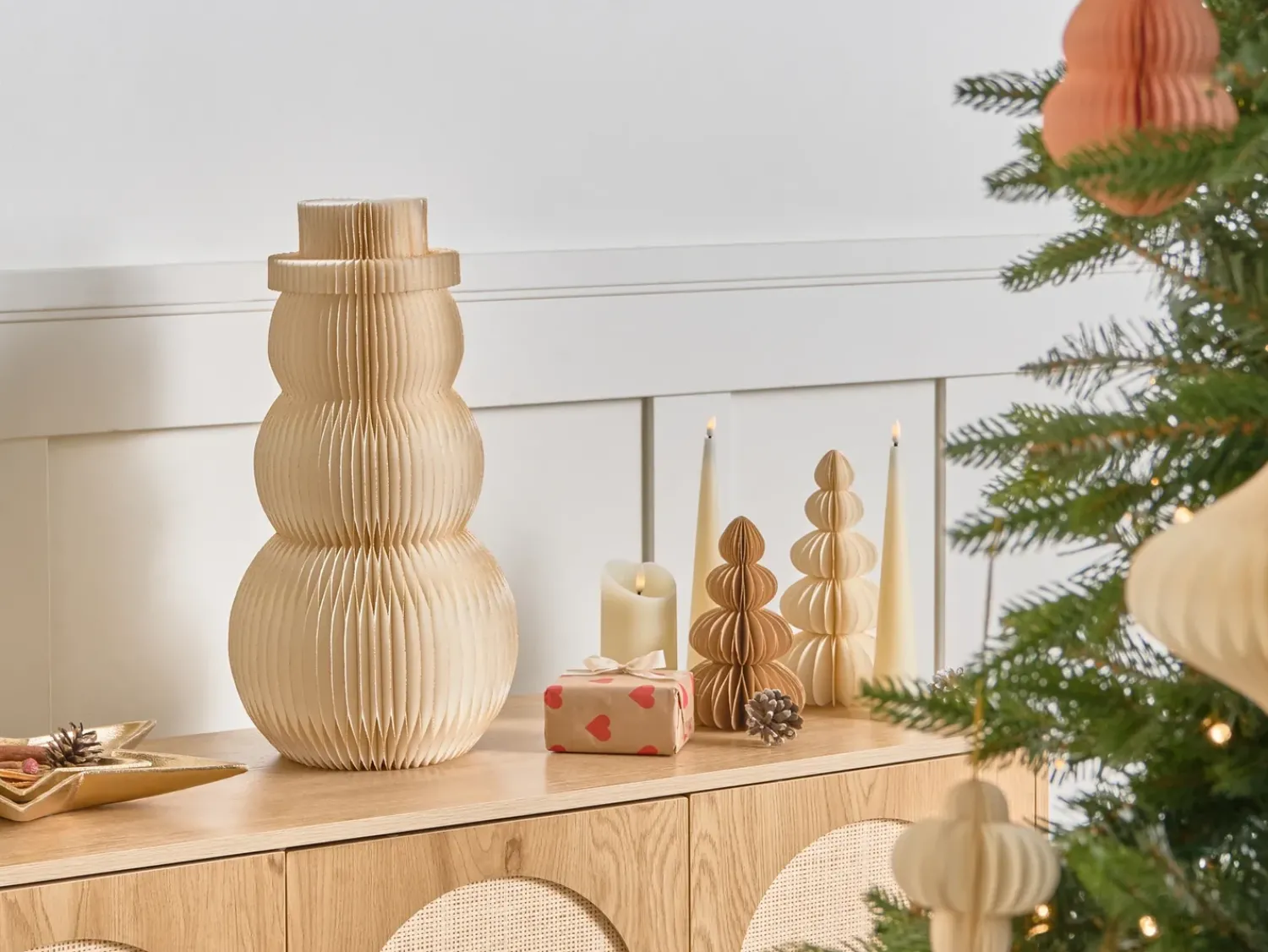 Hot Beliani Decorazione natalizia Lampada da tavolo BANGA Pupazzo di neve 51 cm Beige