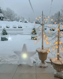 Clearance Beliani Decorazione per esterni LED HOLAR Albero di Natale 122 cm Bianco