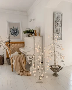 Clearance Beliani Decorazione per esterni LED HOLAR Albero di Natale 122 cm Bianco