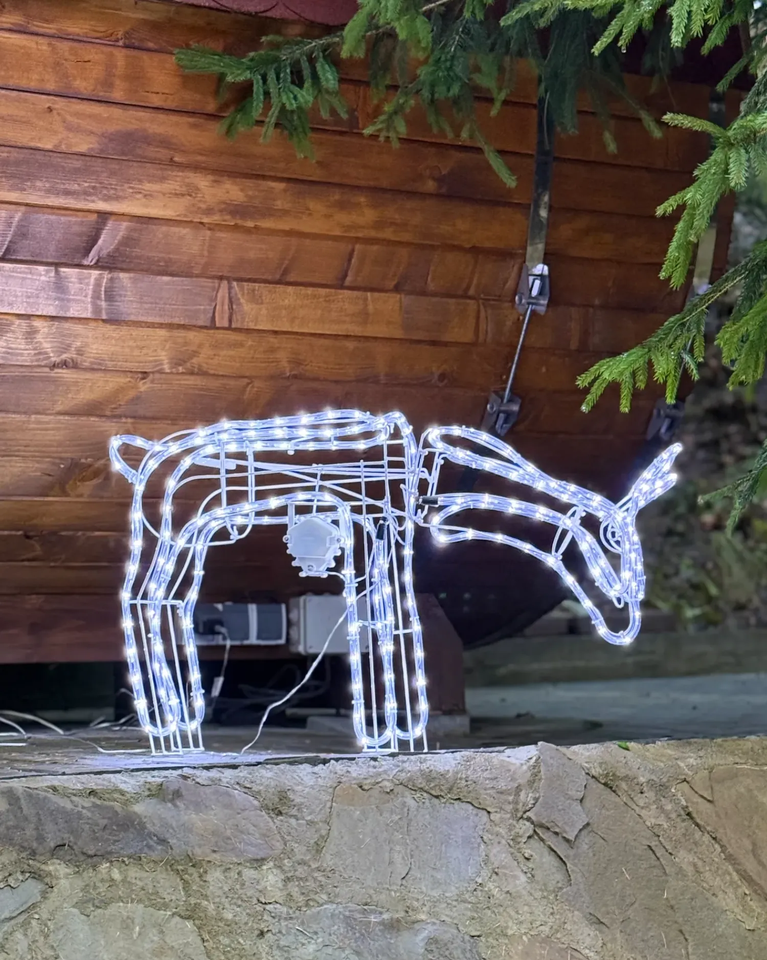 Online Beliani Decorazione per esterni LED KRISTNES Capriolo animato 53 cm Bianco