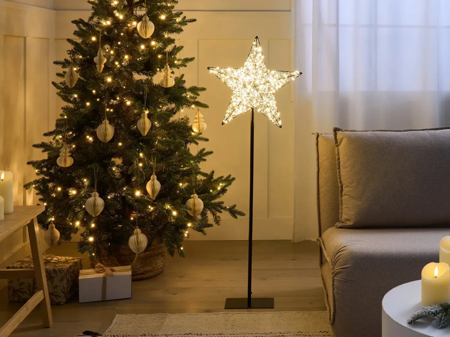 Best Beliani Decorazione per esterni LED SANNAN Stella 110 cm Nero