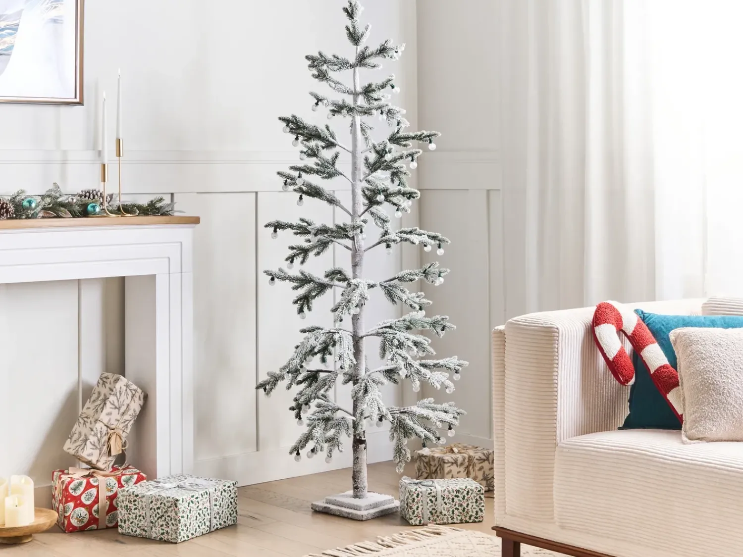 Outlet Beliani Decorazione per esterni LED TORSA Albero 180 cm Verde Bianco Verde
