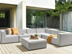 Outlet Beliani Divano angolare da giardino con pouf 7 posti AREZZO Modulare Grigio chiaro Grigio Nero