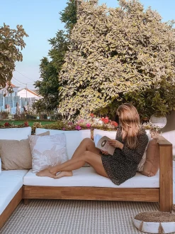 Discount Beliani Divano angolare da giardino 5 posti MARETTIMO Lato destro Legno di acacia certificato Marrone Bianco Marrone